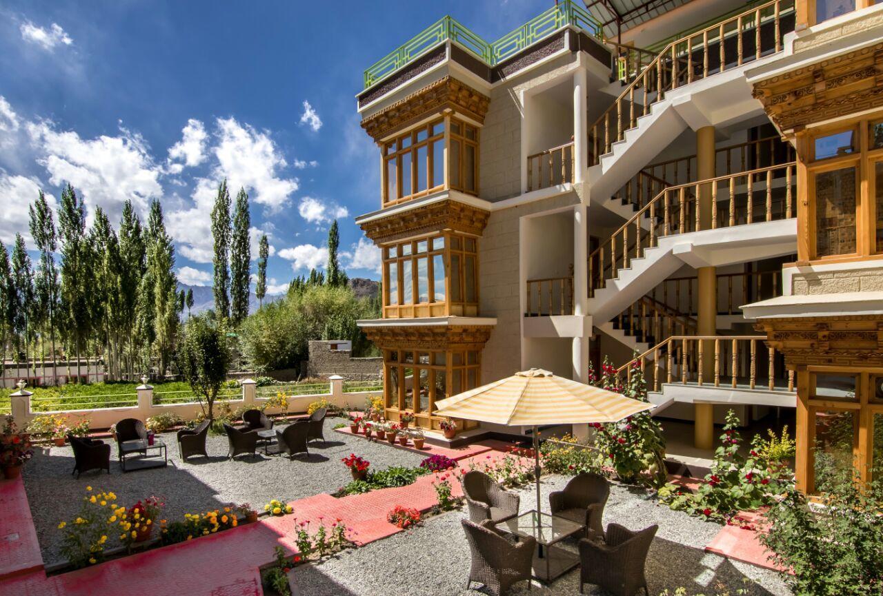 Hotel Om Ladakh Leh Exterior photo